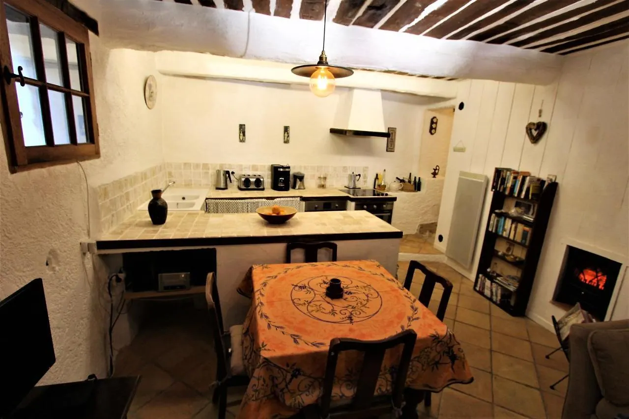 Traditional Provencal Stone House Holiday home Entrecasteaux