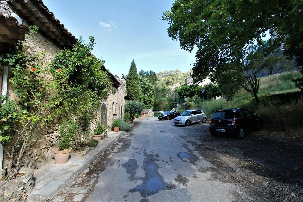 Traditional Provencal Stone House Holiday home Entrecasteaux